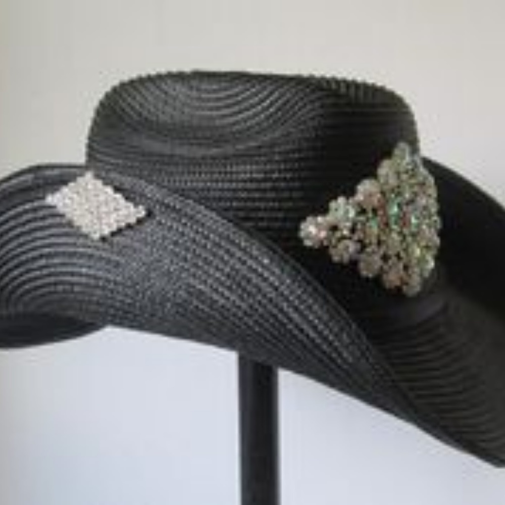 Crystal  diamond  applique  black  Cowgirl  hat